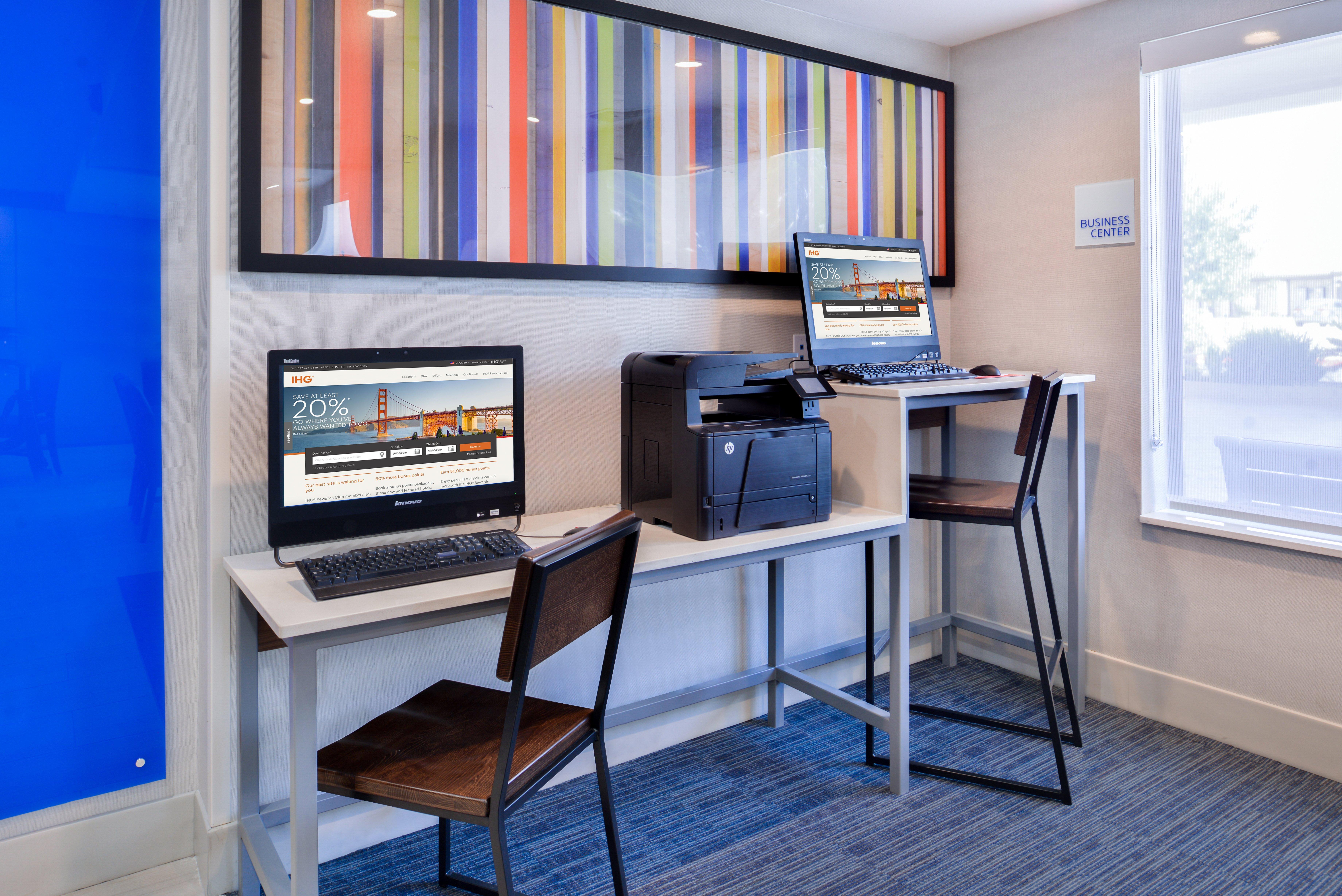 Holiday Inn Express & Suites Selma By Ihg Exterior foto