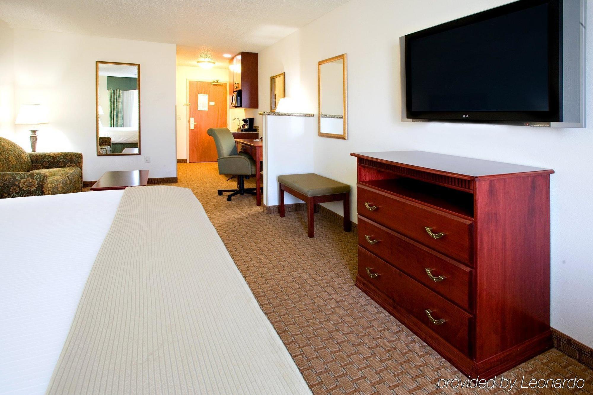Holiday Inn Express & Suites Selma By Ihg Cameră foto