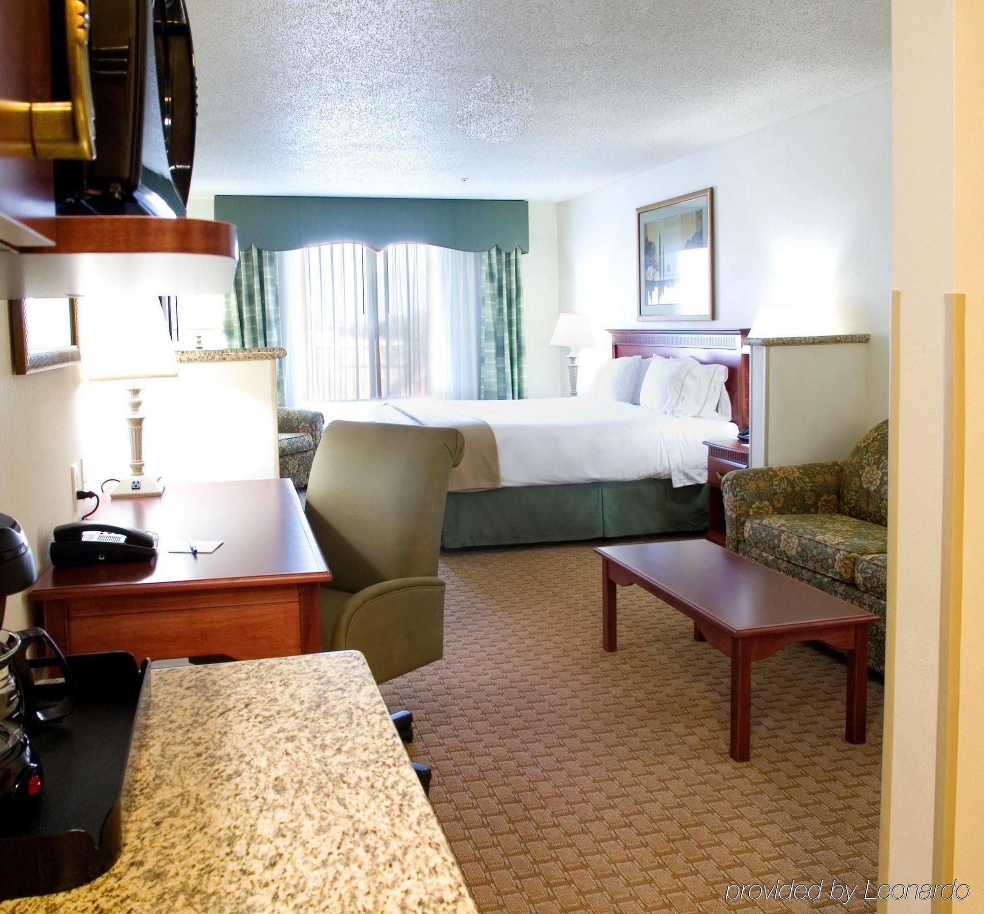 Holiday Inn Express & Suites Selma By Ihg Cameră foto